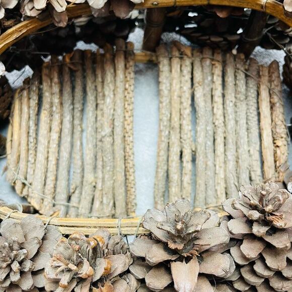 Vintage Handmade Wooden Angel Basket Brown Hand Carved Twig Pinecone Handled - Picture 4 of 11